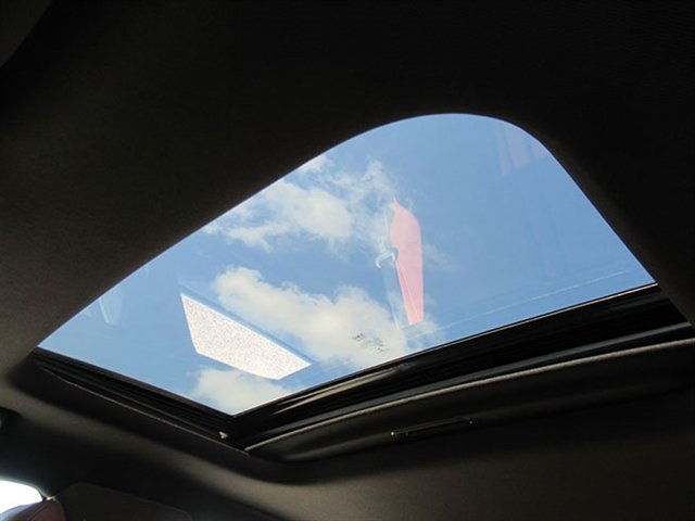 Used 2020 Ford Fusion Titanium FWD image 35