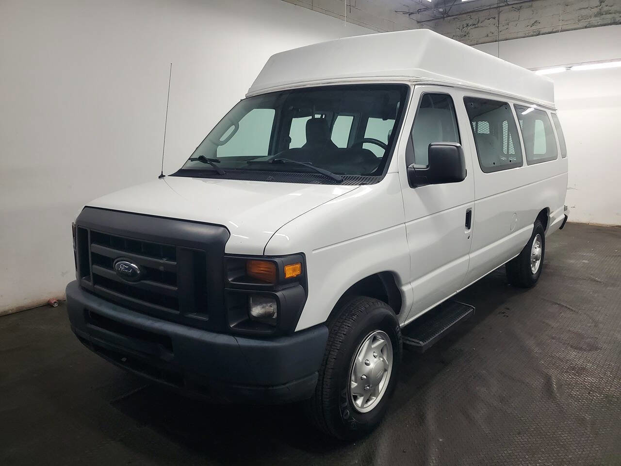 Used 2011 Ford E-250 and Econoline 250 Extended w/ PWR Group