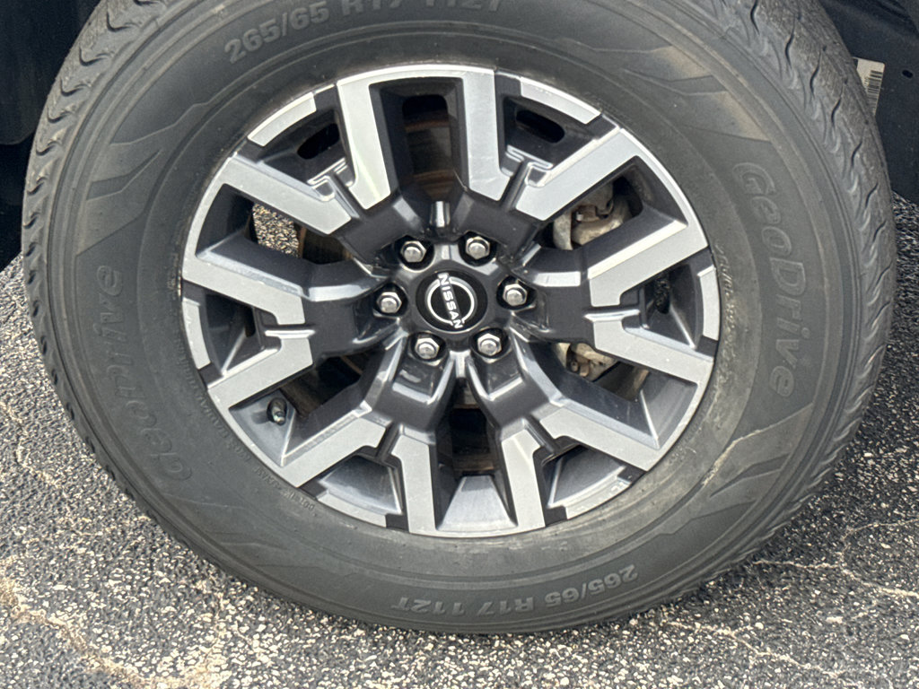 Certified 2022 Nissan Frontier SV image 9