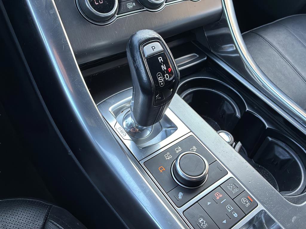 Used 2016 Land Rover Range Rover Sport SE image 24