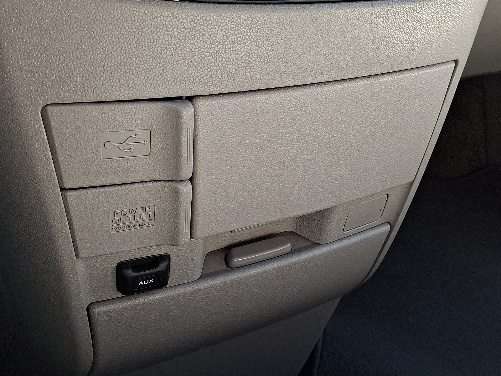 Used 2015 Honda Odyssey EX image 25
