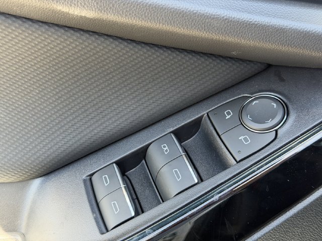 New 2027 Chevrolet Equinox RS w/ Safety and Technology Package FWD image 21