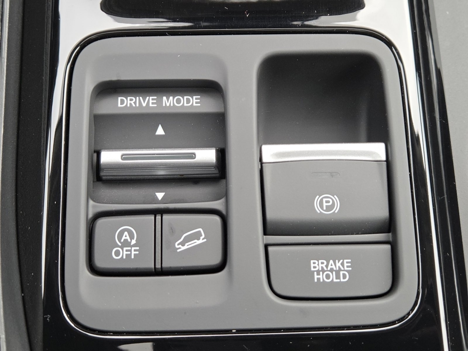 Used 2025 Honda Pilot Touring image 12