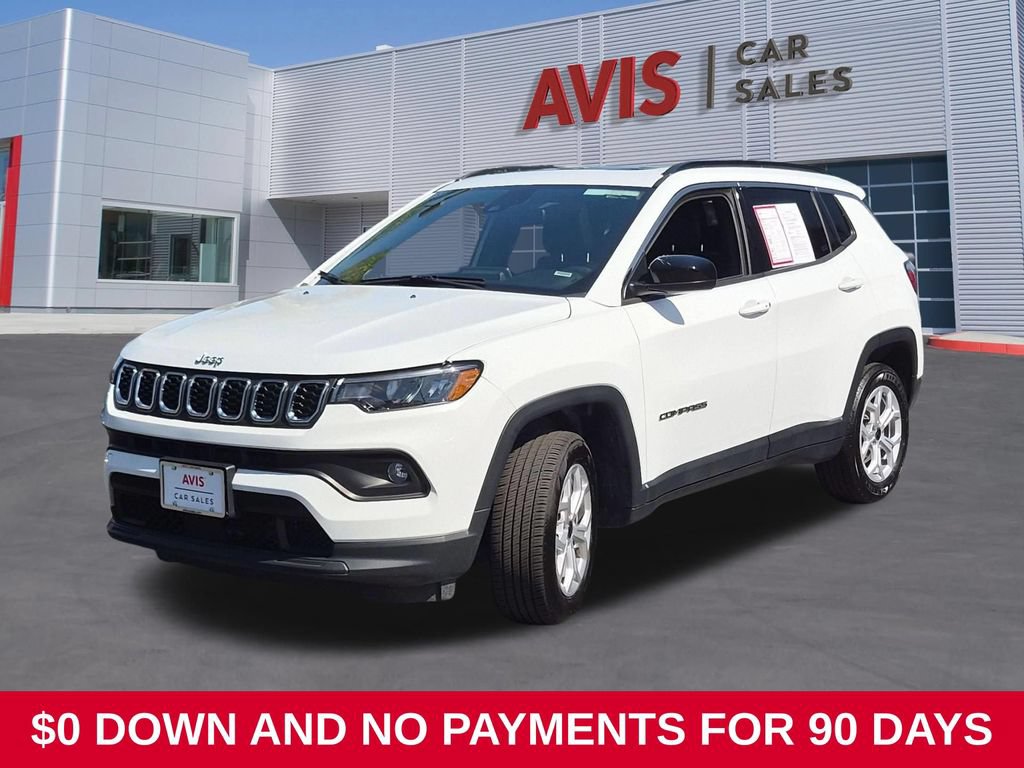 Used 2025 Jeep Compass Latitude w/ Sun & Sound Group AWD/4WD image 1