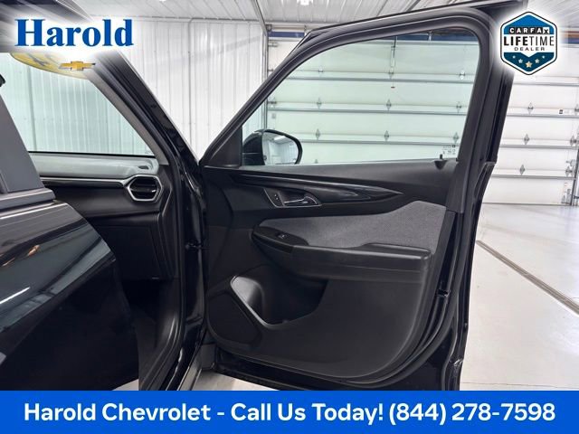 Used 2024 Chevrolet TrailBlazer LT w/ Convenience Package image 10