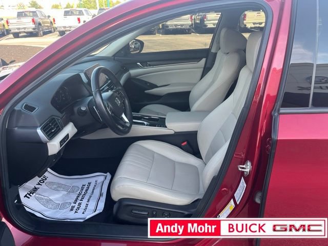 Used 2018 Honda Accord Touring image 15