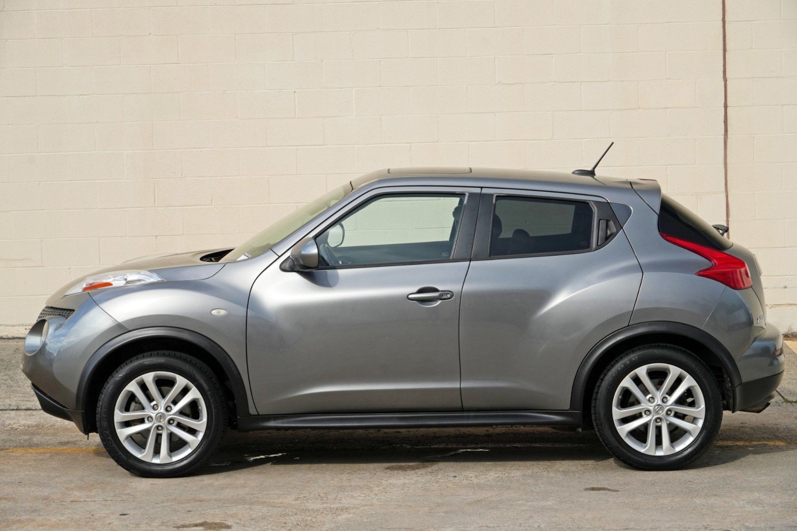 Used 2014 Nissan Juke SL AWD/4WD image 44