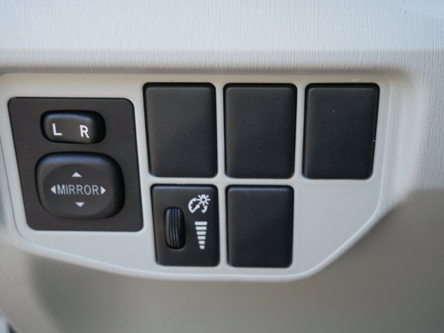 Used 2012 Toyota Prius Three FWD image 17