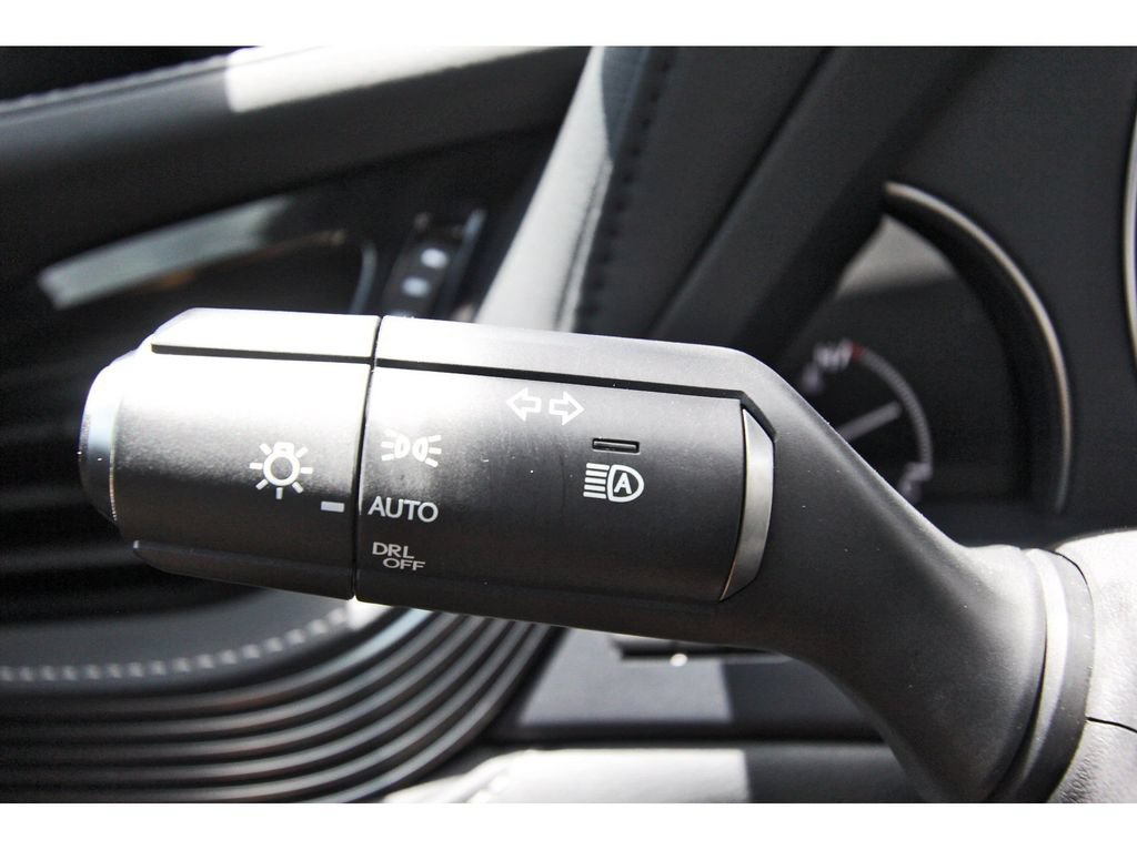 Used 2022 Lexus LS 500 RWD image 16