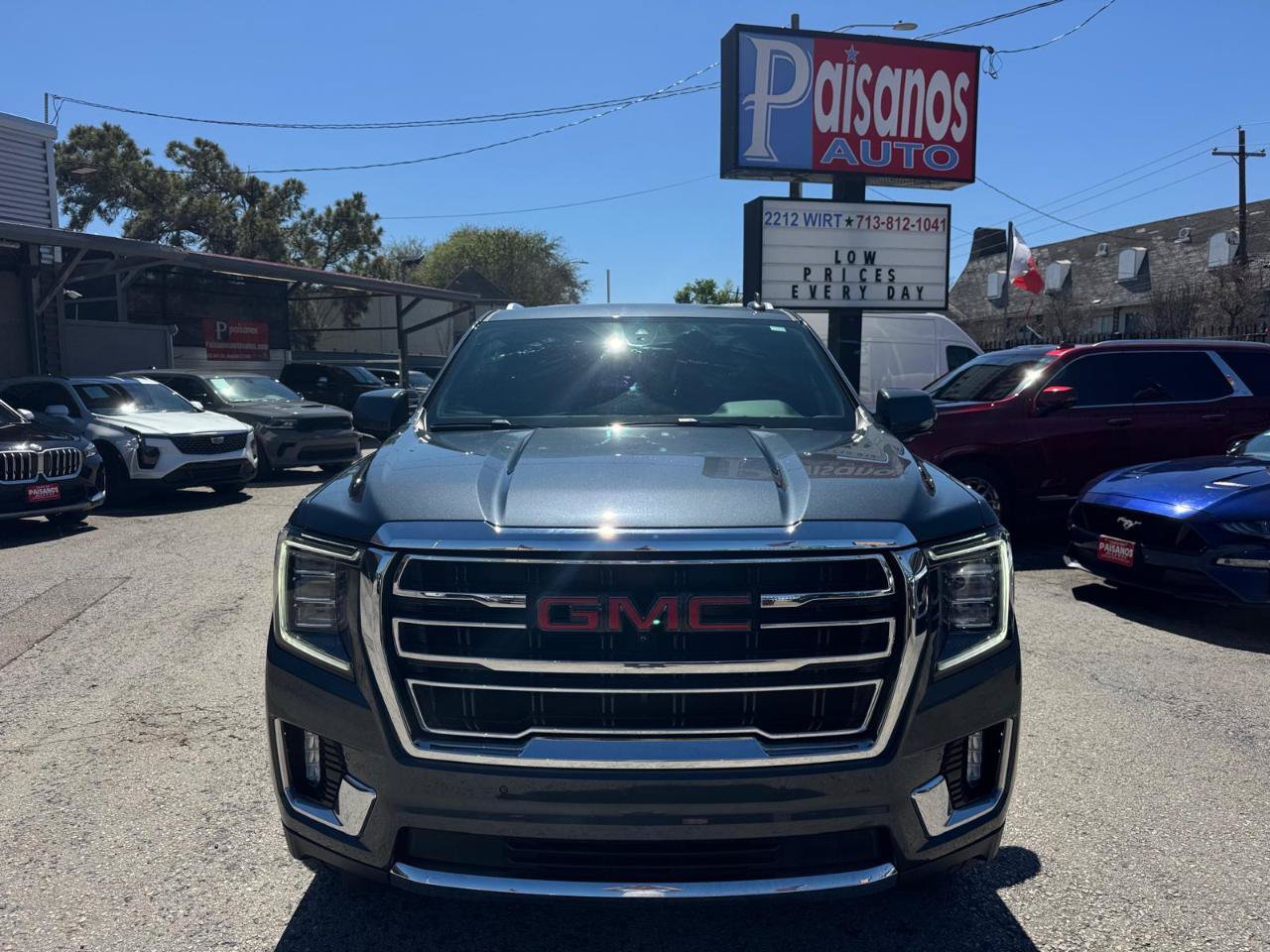 Used 2021 GMC Yukon SLT w/ SLT Premium Package AWD/4WD image 3