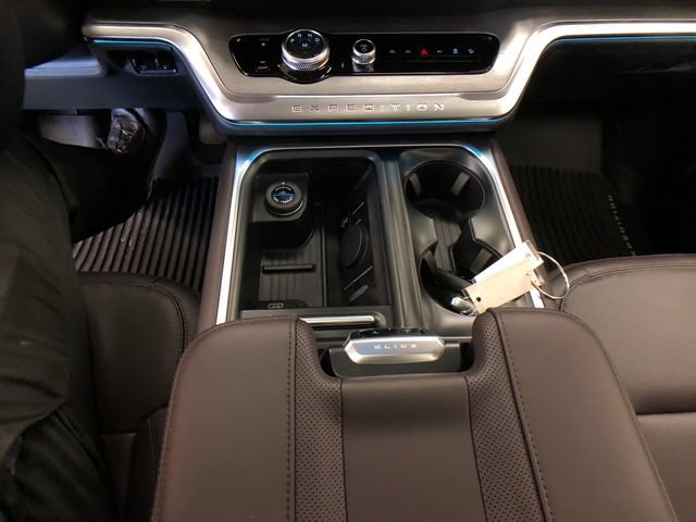 New 2027 Ford Expedition Max Platinum w/ Platinum Ultimate Package AWD/4WD image 19