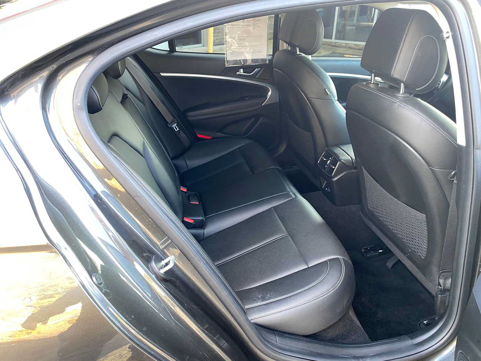 Used 2023 Genesis G70 2.0T AWD/4WD image 21