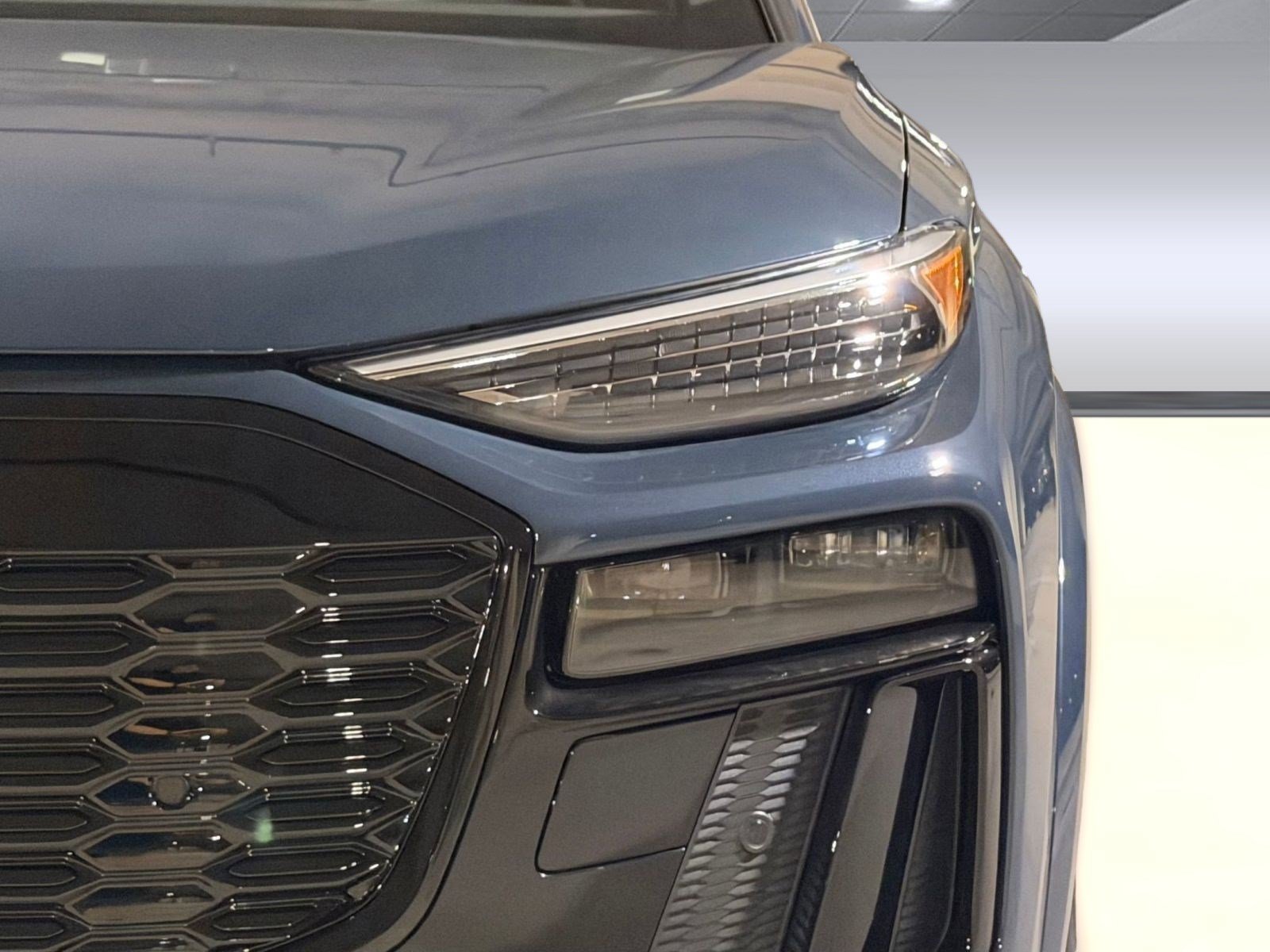 New 2027 Audi SQ6 e-tron Prestige AWD/4WD image 11