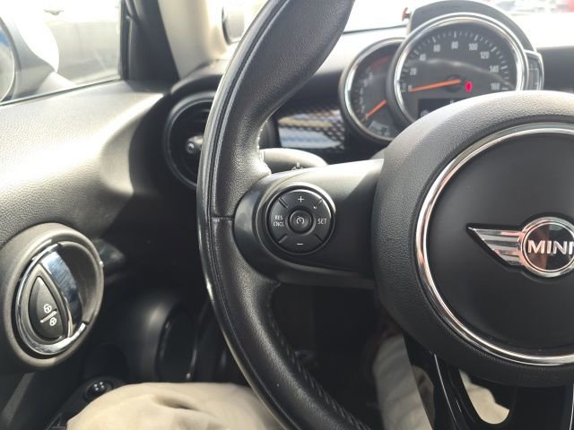 Used 2018 MINI Cooper S image 13