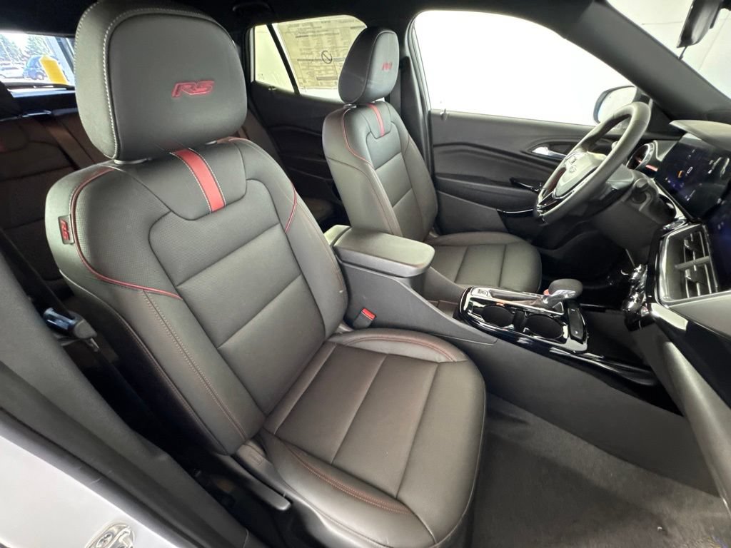 New 2026 Chevrolet Trax RS w/ Driver Confidence Package FWD image 35