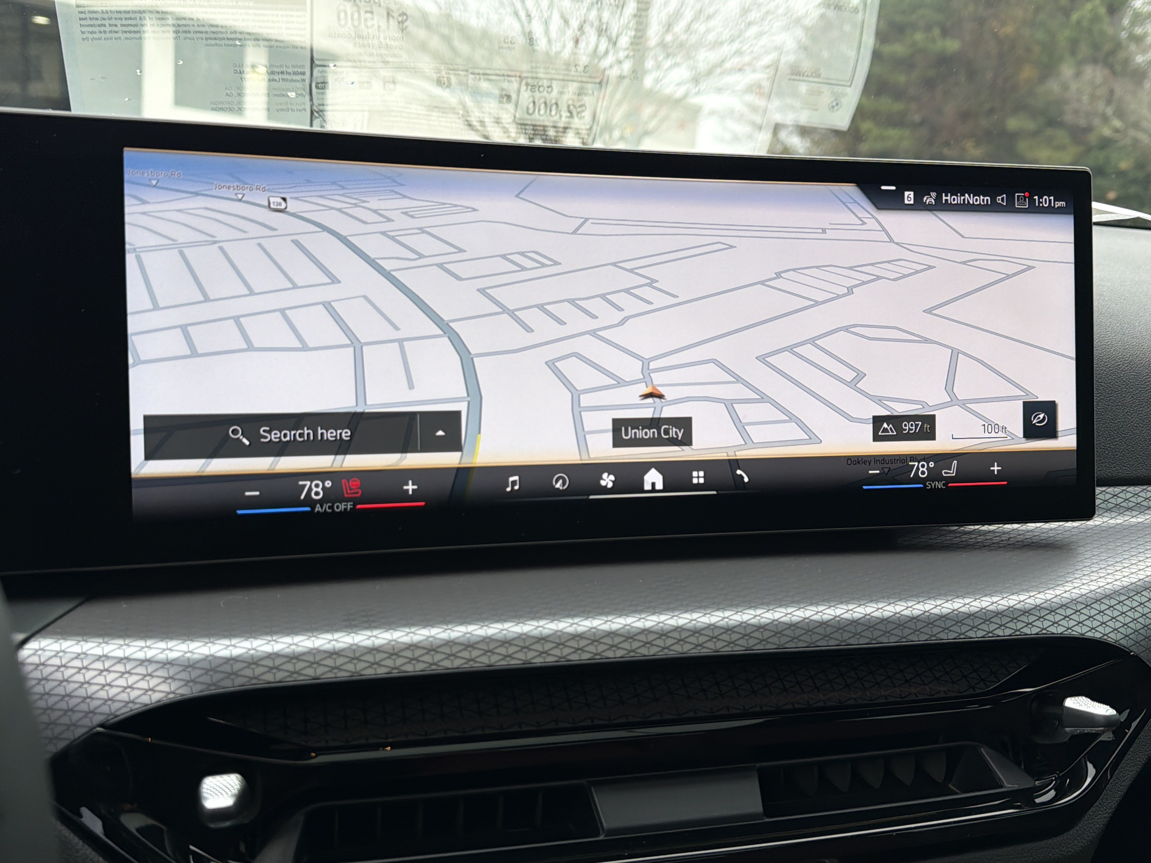 New 2026 BMW 330i Sedan w/ M Sport Package RWD image 4