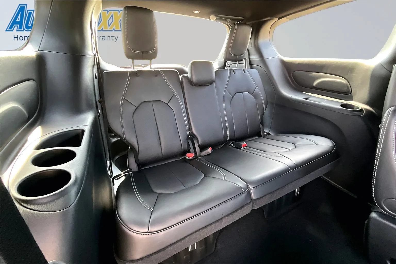 New 2026 Chrysler Voyager LX FWD image 10