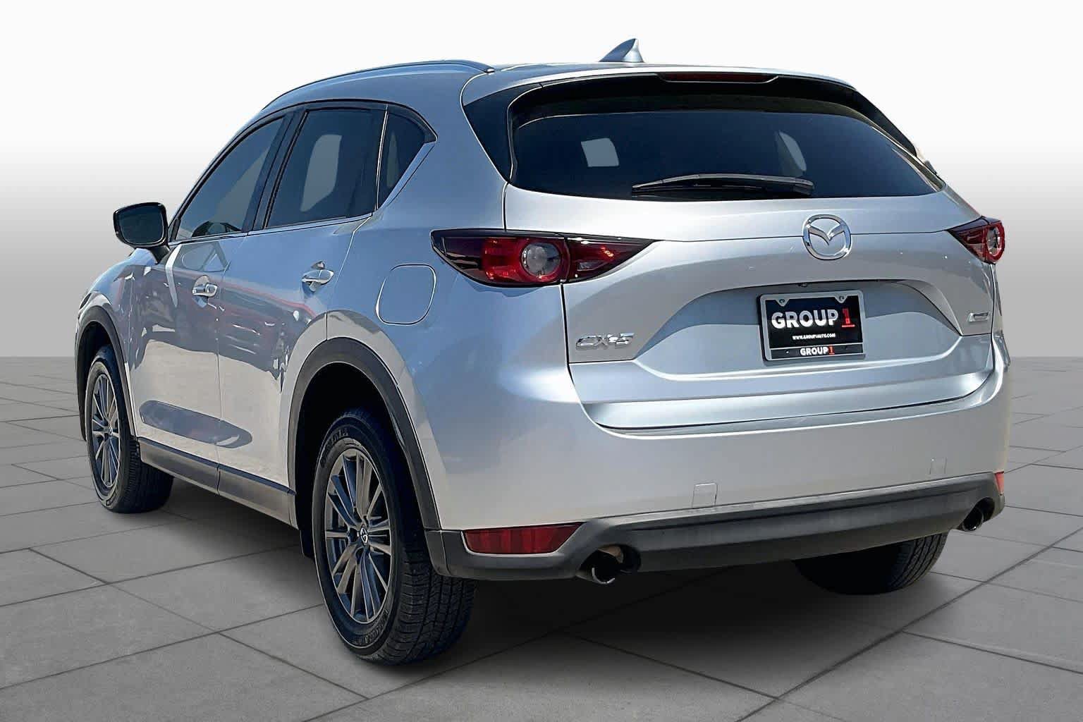 Used 2017 MAZDA CX-5 Touring FWD image 12