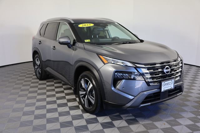 Used 2025 Nissan Rogue SL w/ SL Premium Package