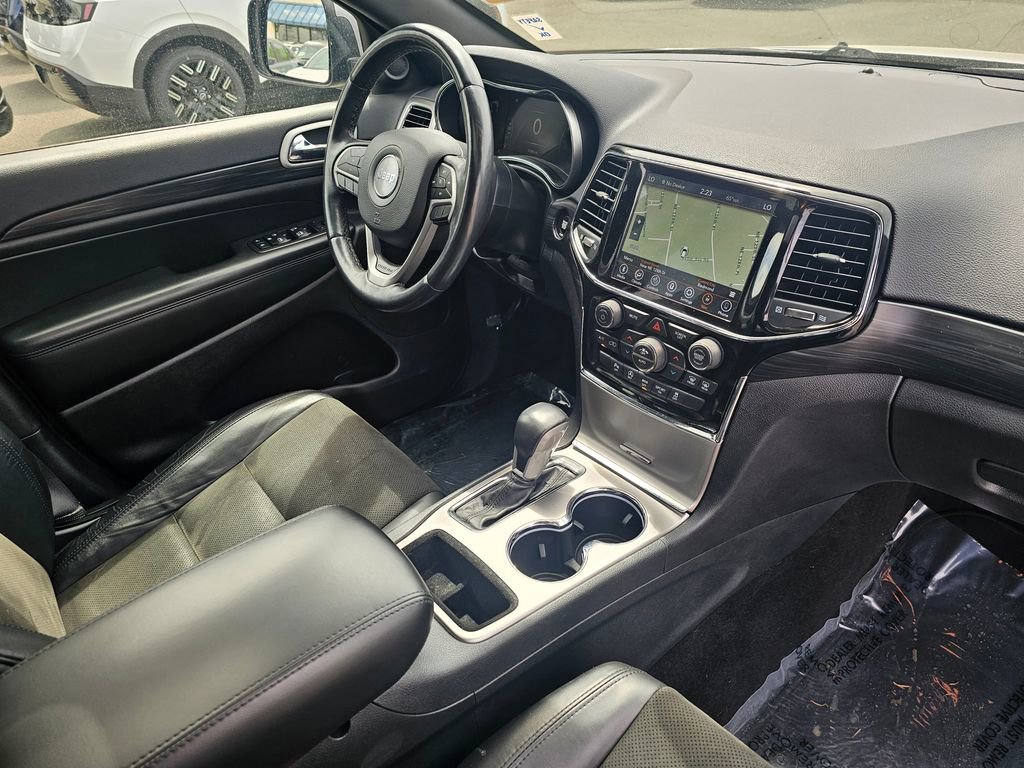 Used 2020 Jeep Grand Cherokee Altitude AWD/4WD image 30