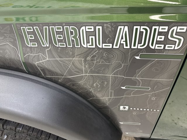 Used 2024 Ford Bronco Everglades image 32