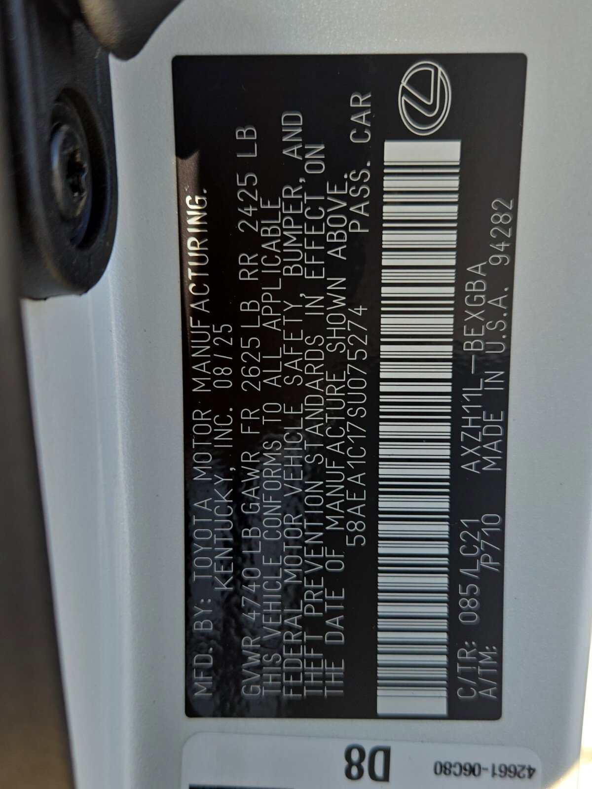 New 2025 Lexus ES 300h w/ Luxury Package image 14