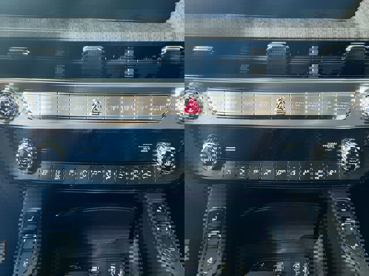 Certified 2024 Kia Telluride SX image 24