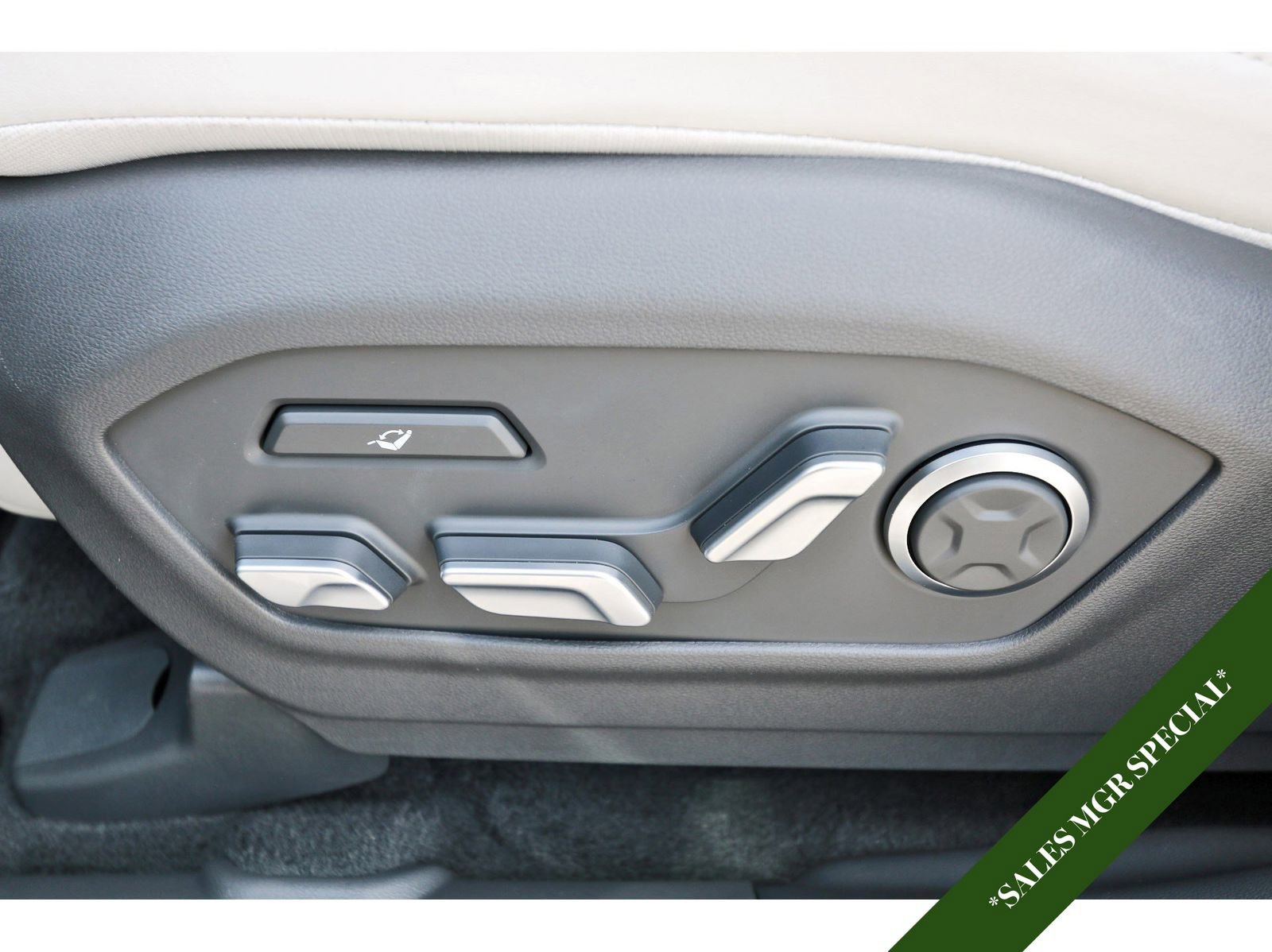 Used 2024 Hyundai Santa Fe Calligraphy image 30