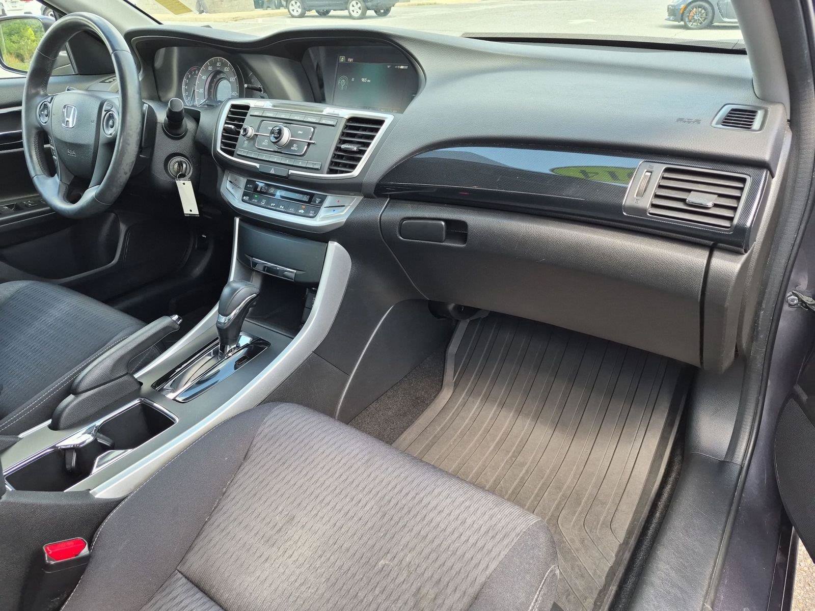 Used 2014 Honda Accord Sport image 27