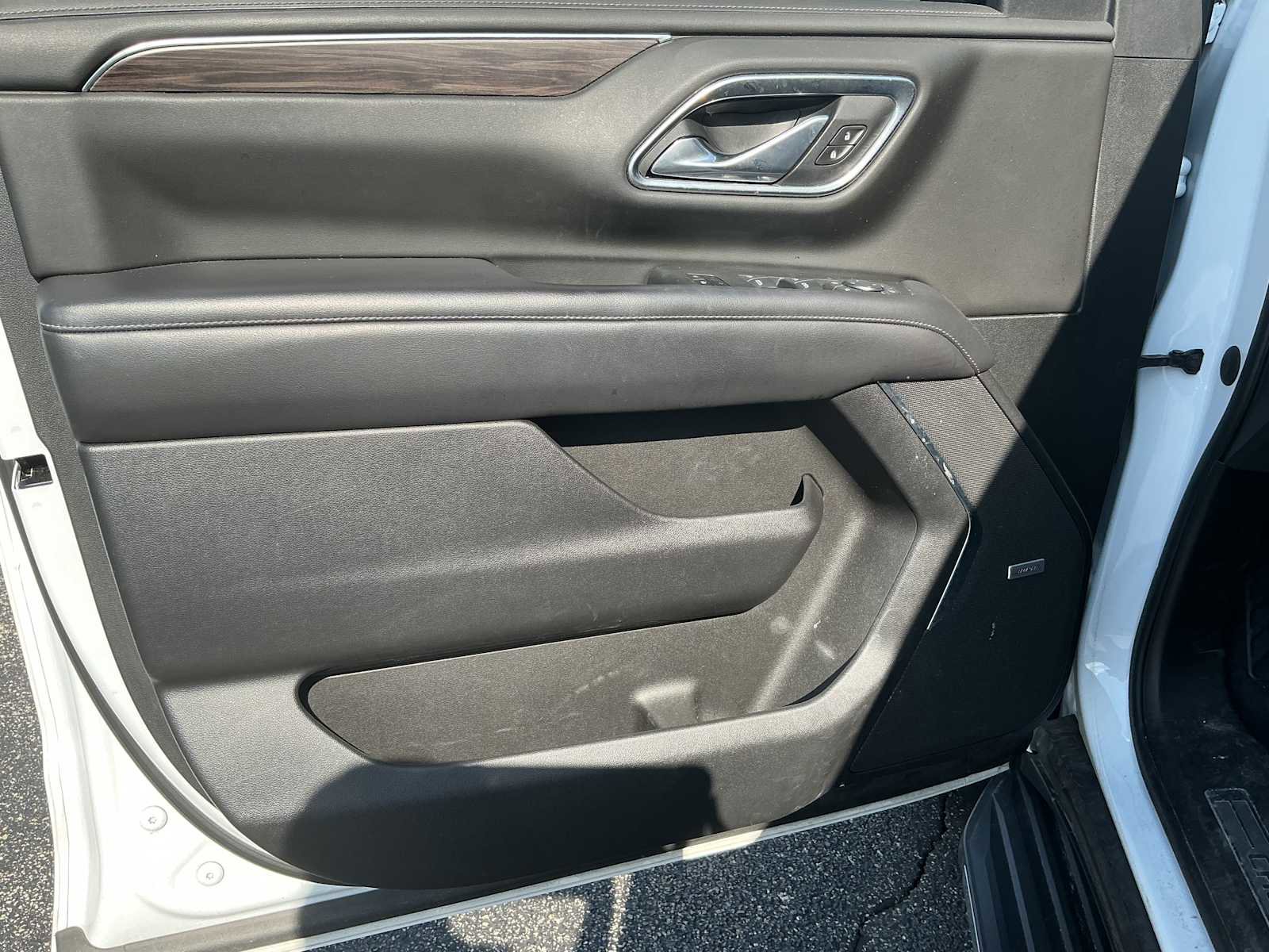 Used 2021 Chevrolet Tahoe LT w/ LT Signature Package AWD/4WD image 20