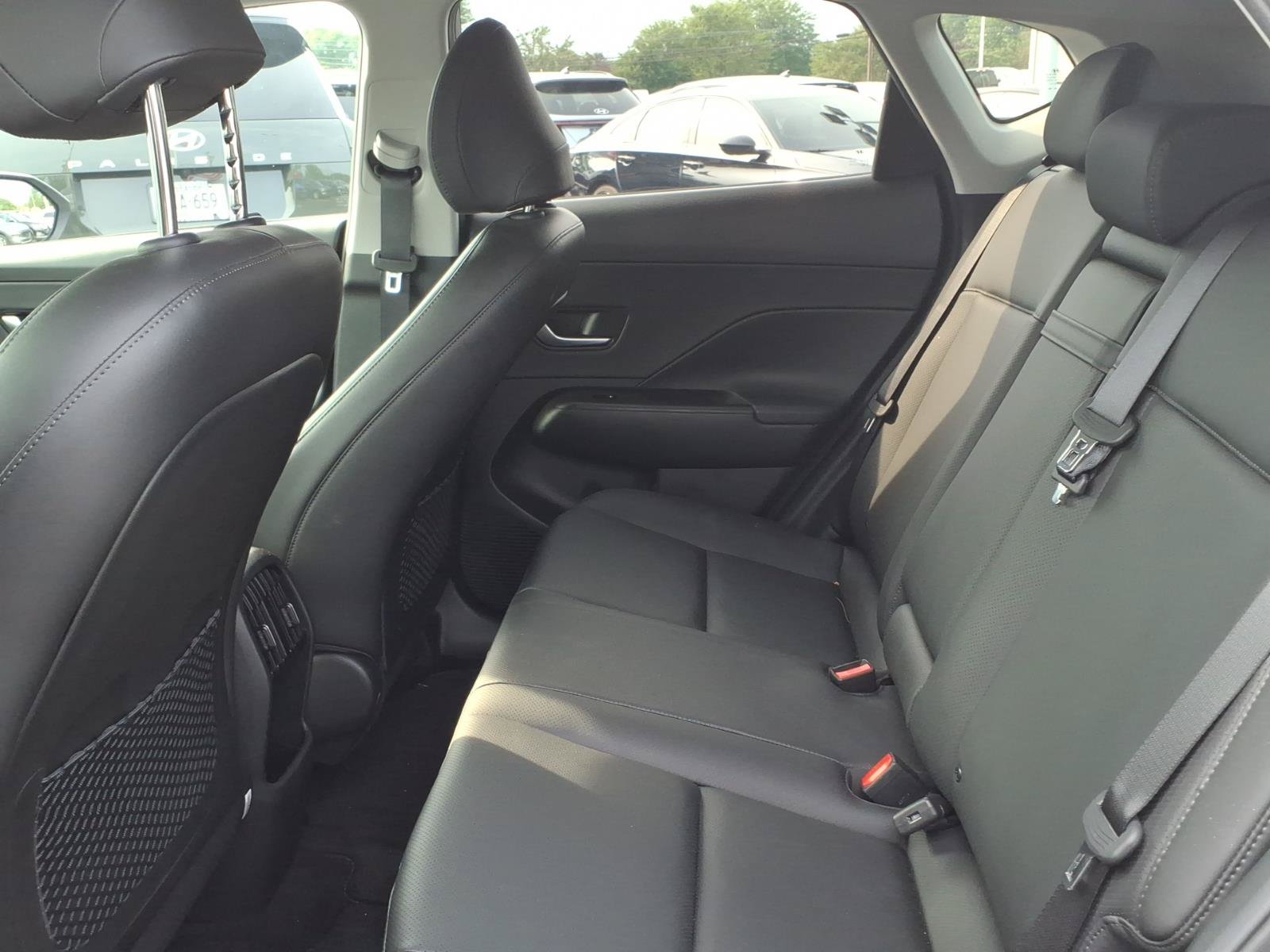 Certified 2024 Hyundai Kona Limited FWD image 17