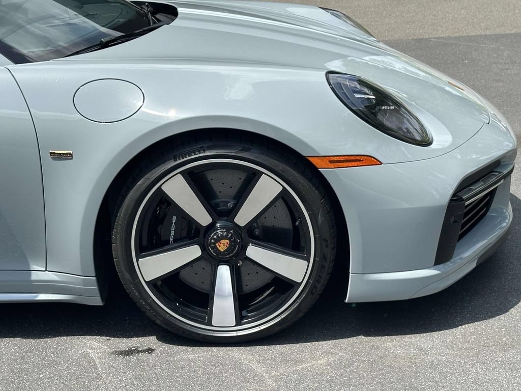 Used 2023 Porsche 911 Sport Classic RWD image 9