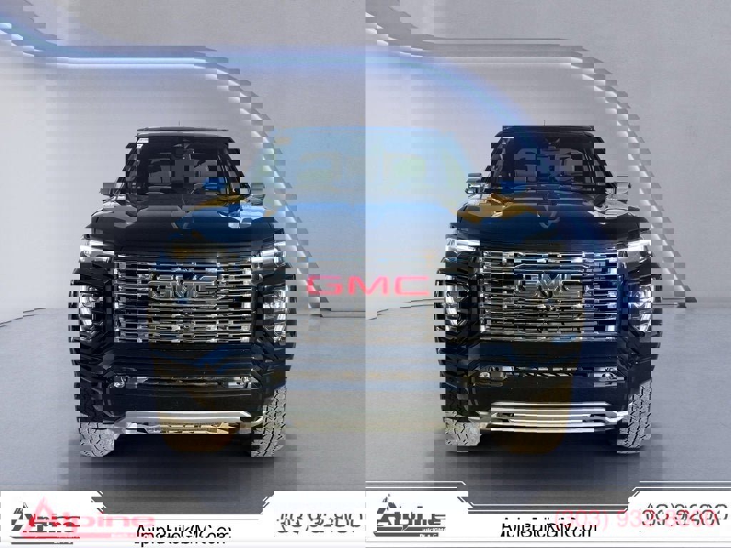 Used 2024 GMC Canyon Denali image 8