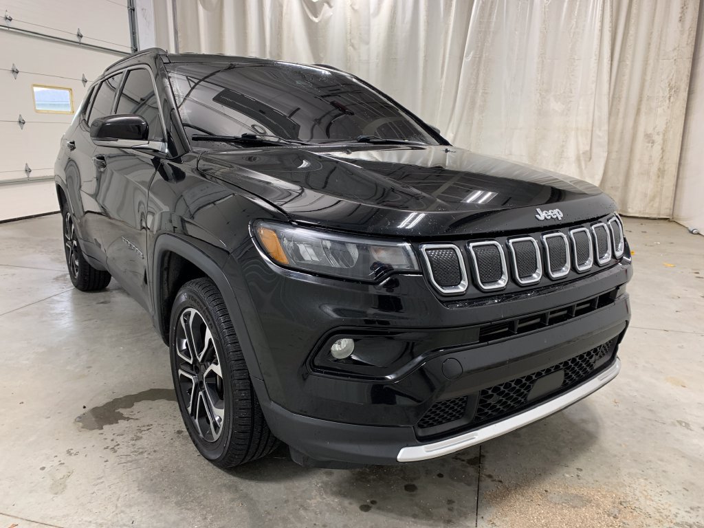 Used 2022 Jeep Compass Limited AWD/4WD image 14