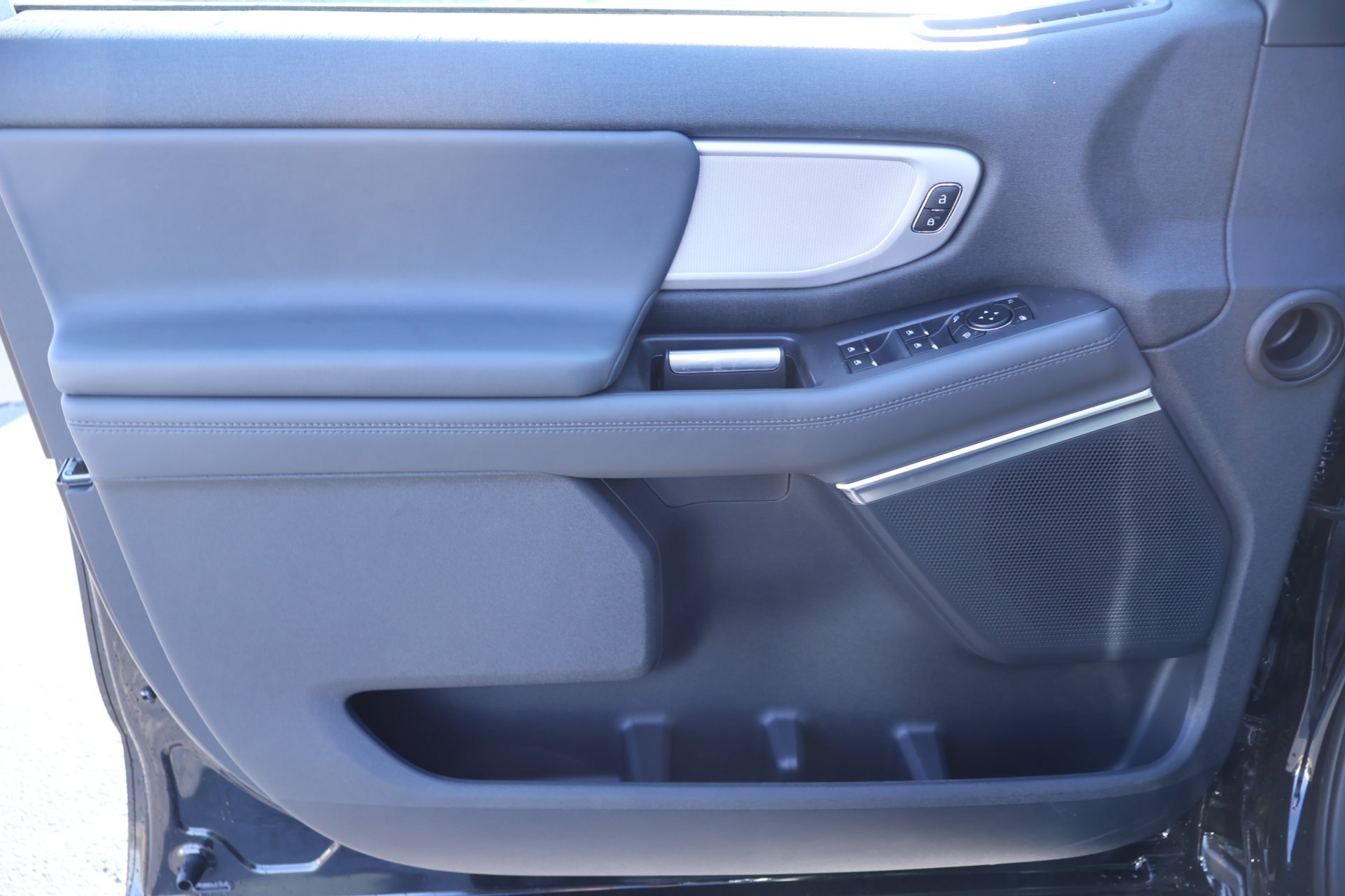 New 2026 Ford Expedition Active AWD/4WD image 17