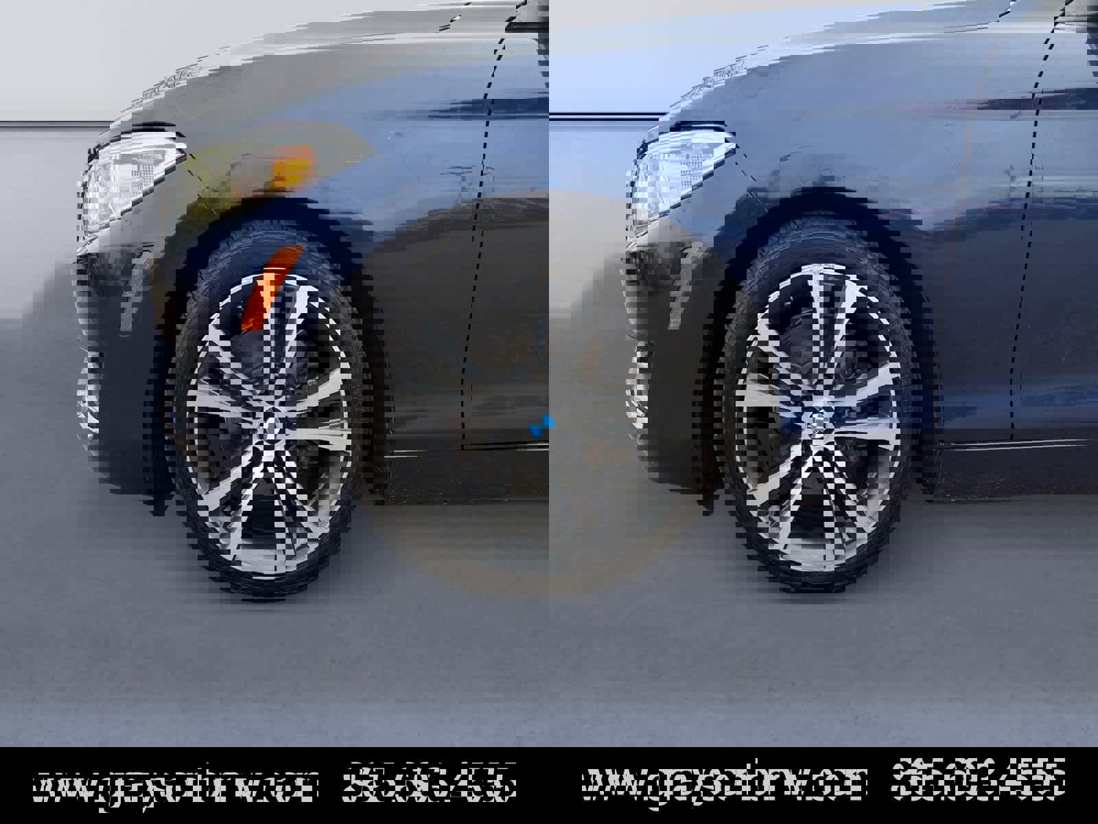 Used 2016 BMW 228i xDrive Convertible image 9