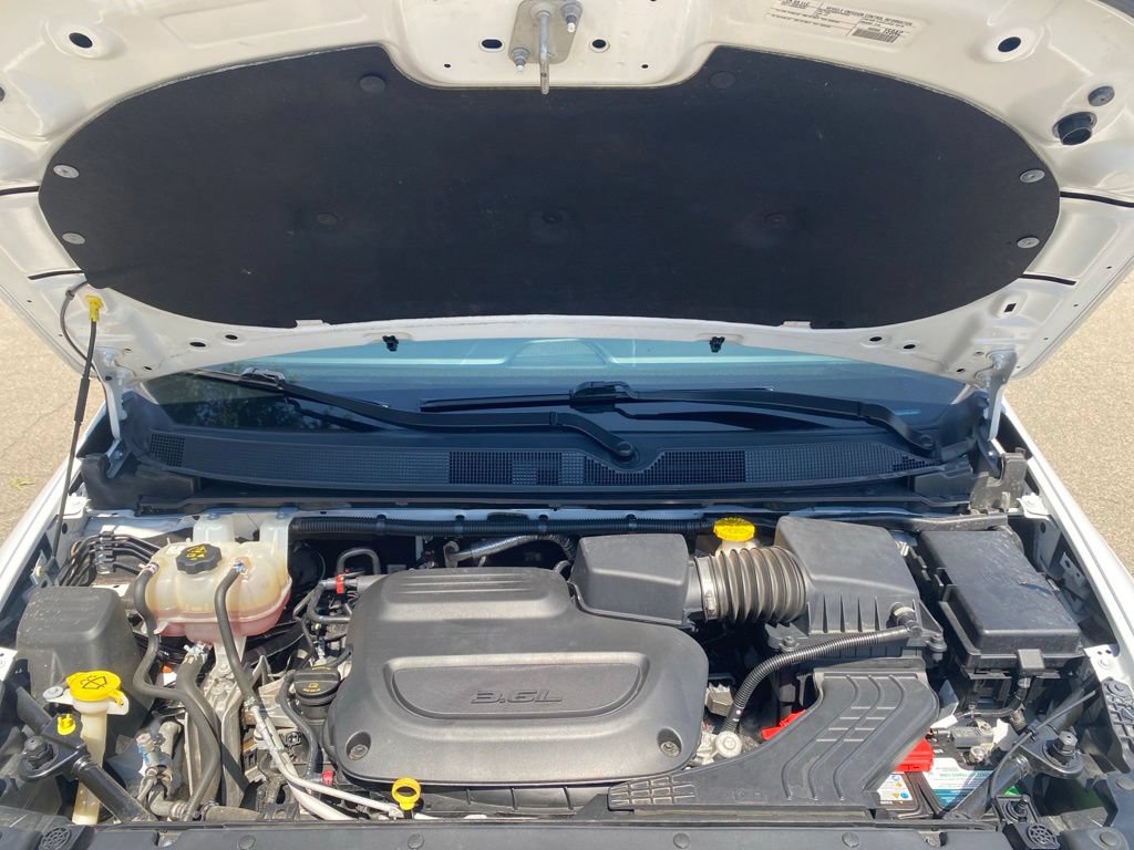 Used 2023 Chrysler Voyager LX FWD image 37
