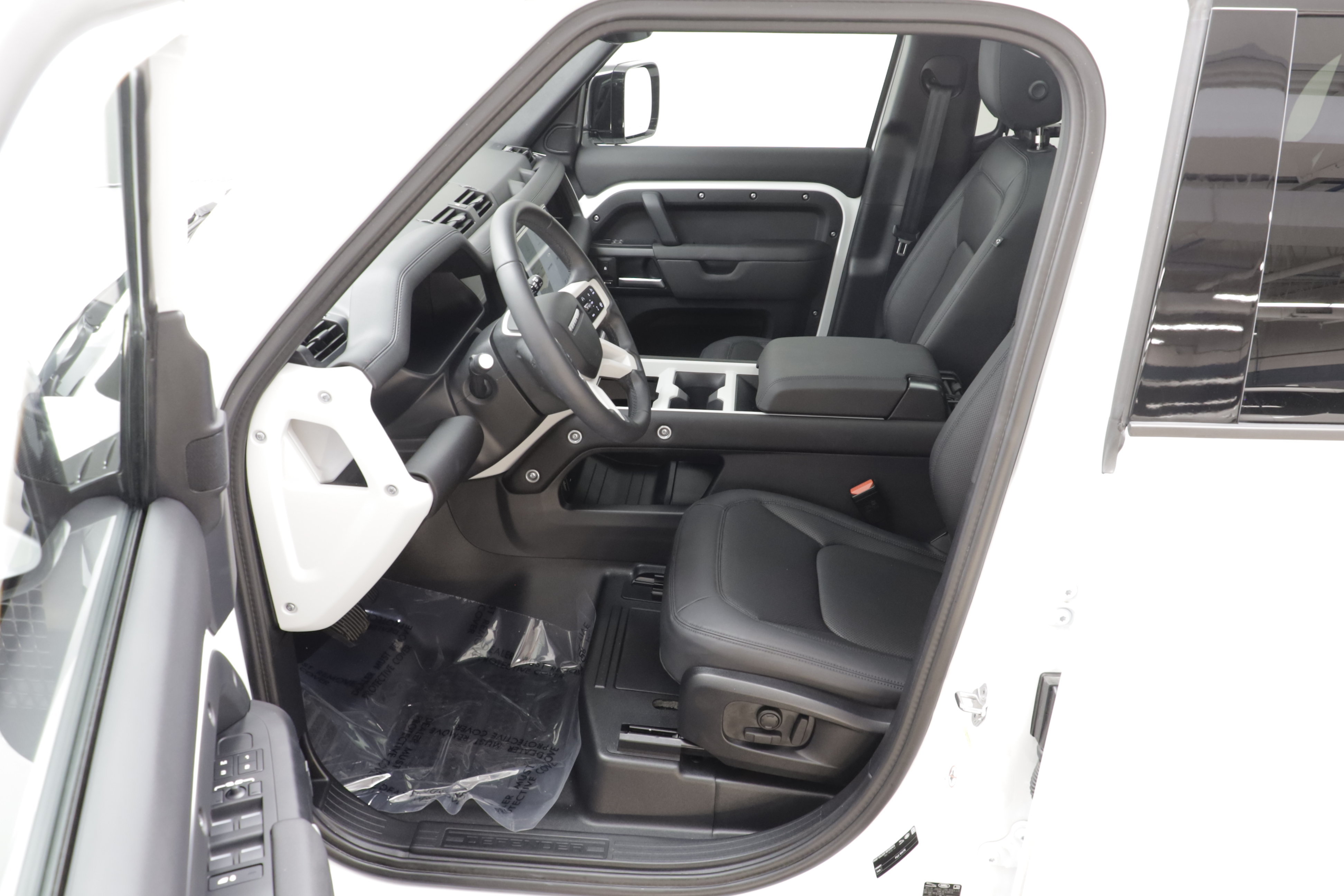 Certified 2026 Land Rover Defender 110 S AWD/4WD image 6