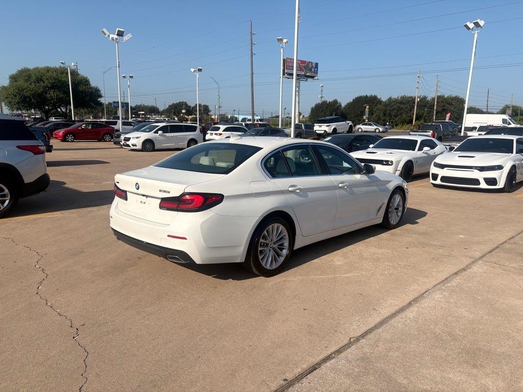 Used 2023 BMW 530i xDrive w/ Convenience Package AWD/4WD image 7