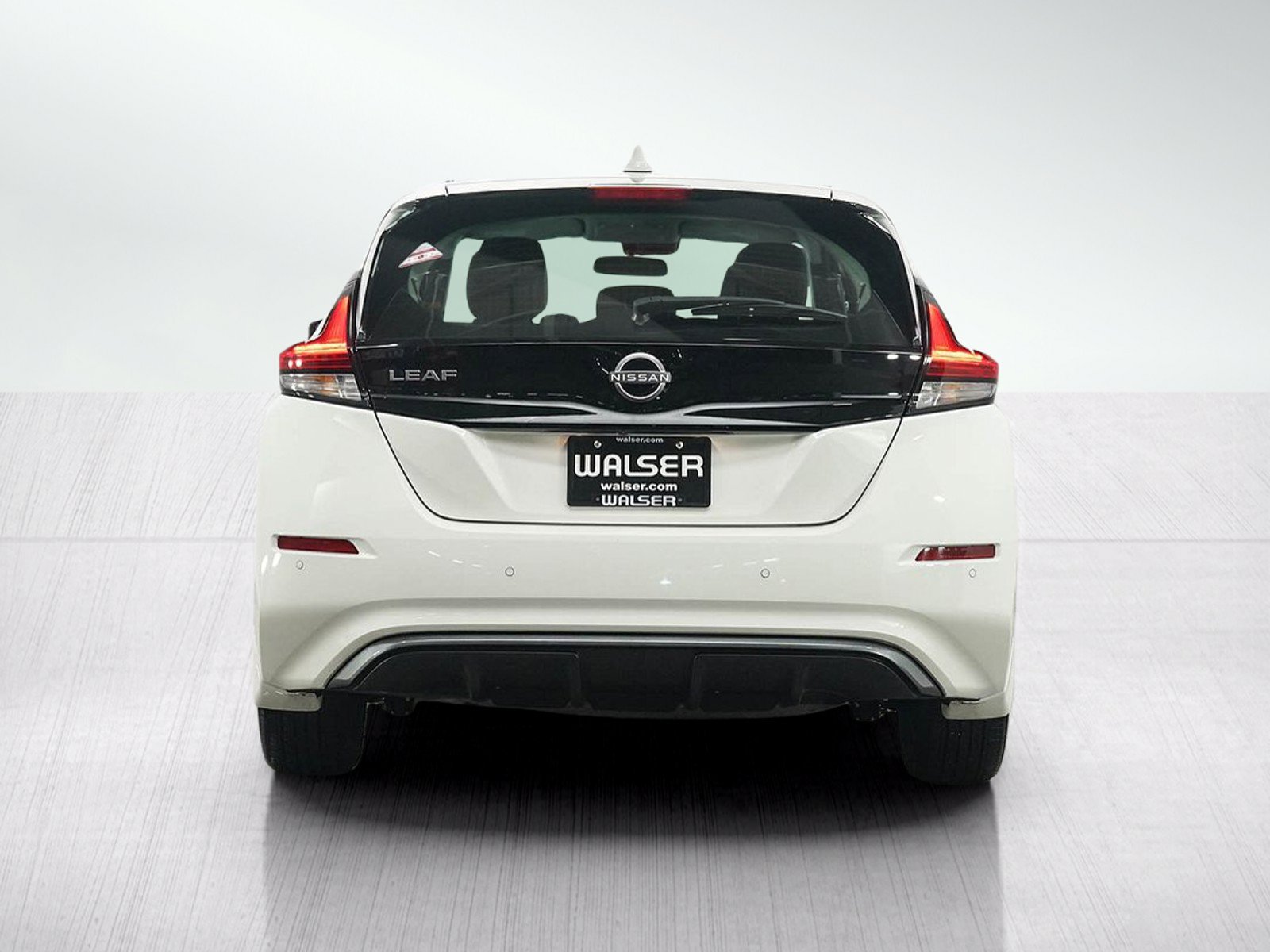Used 2025 Nissan Leaf S FWD image 4