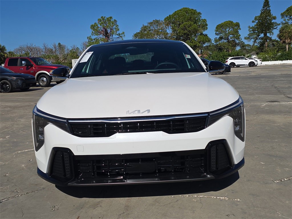 New 2025 Kia K4 GT-Line image 3