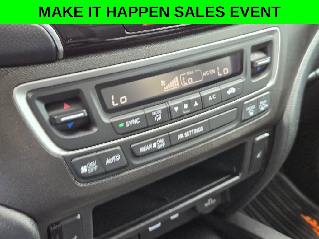 Used 2024 Honda Passport TrailSport image 17