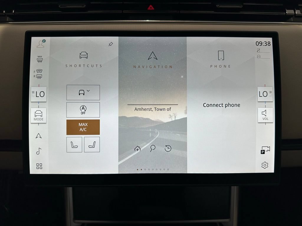 New 2025 Land Rover Range Rover Autobiography AWD/4WD image 23