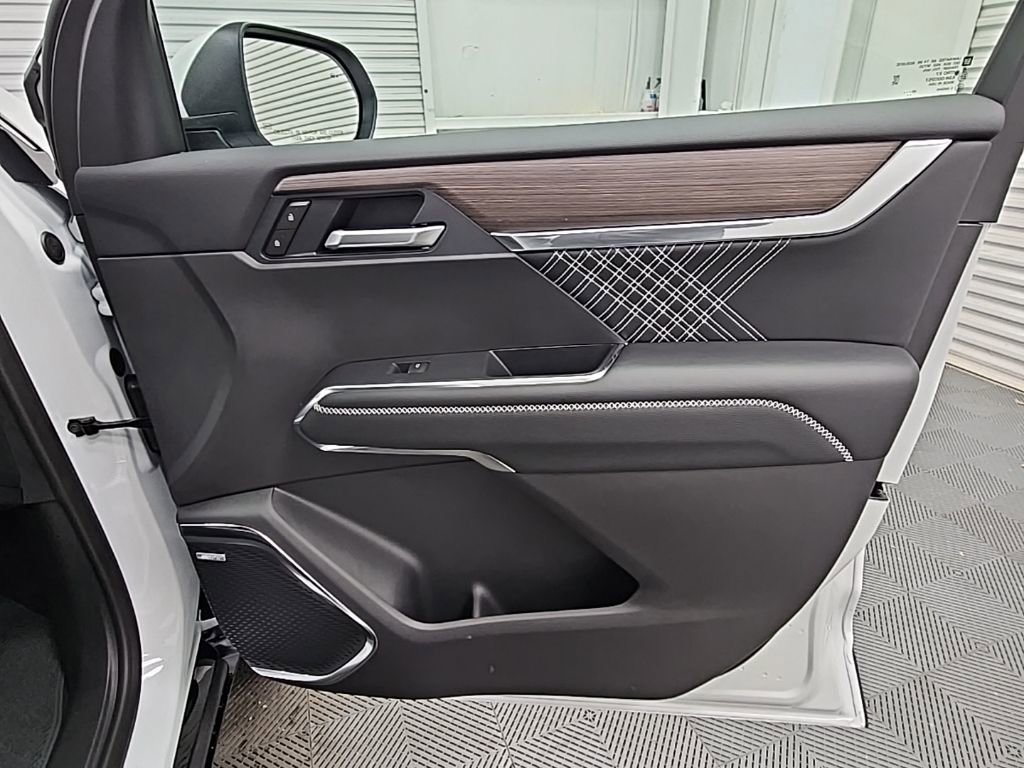 New 2026 GMC Acadia Denali w/ Super Cruise Package image 44