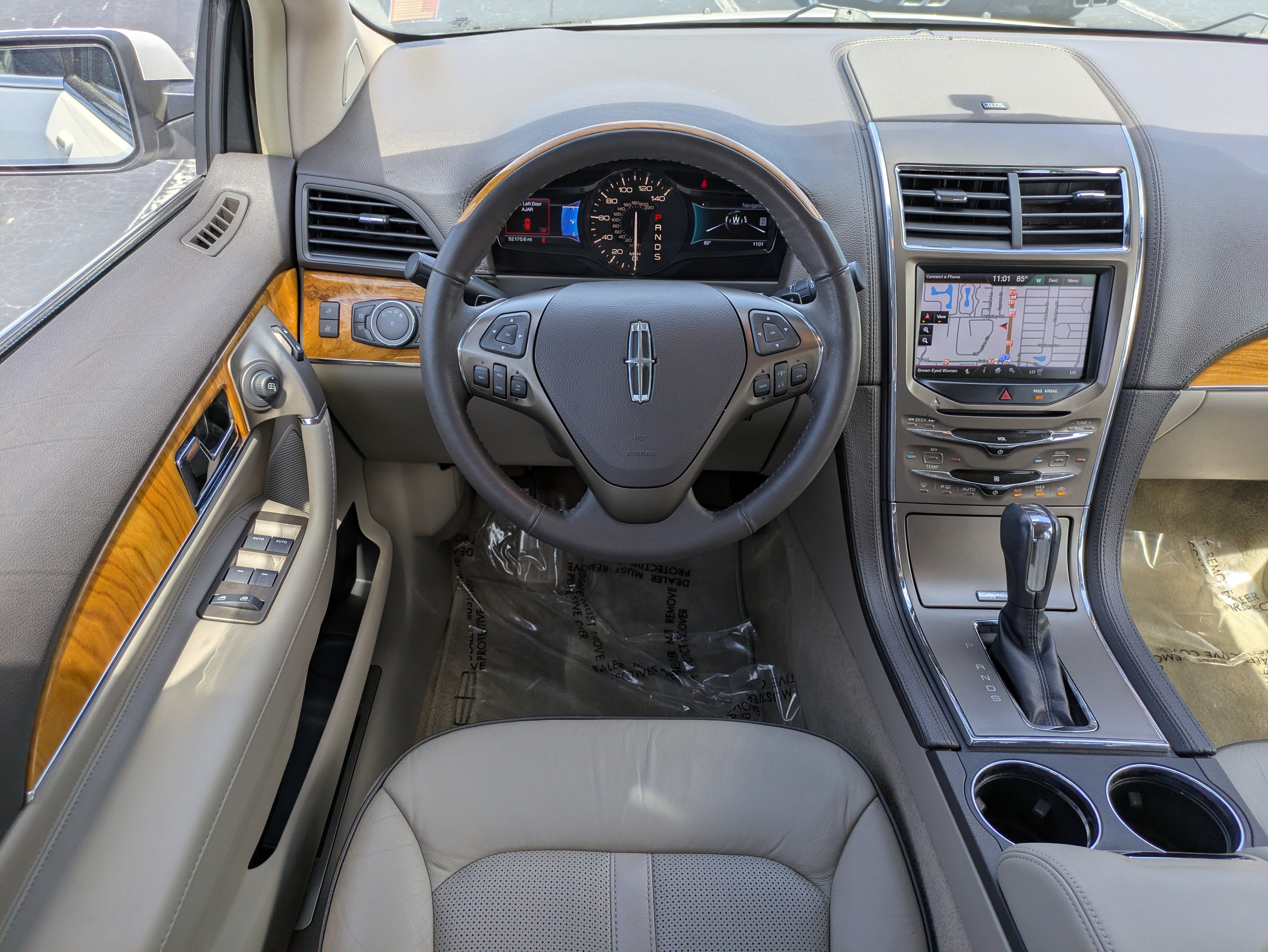Used 2014 Lincoln MKX AWD w/ Equipment Group 102A image 14