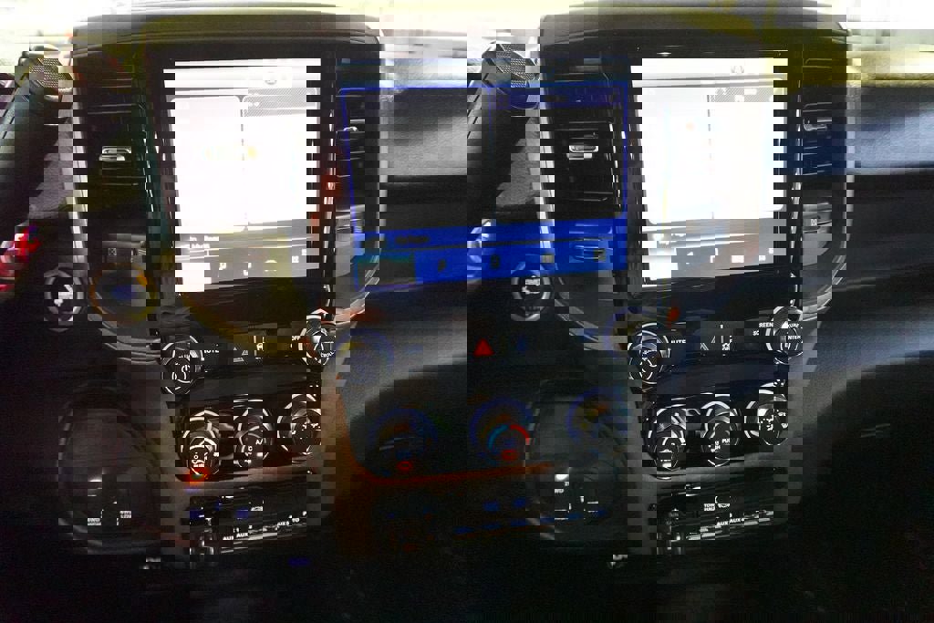 New 2026 RAM 4500 Tradesman w/ Cold Weather Group AWD/4WD image 12