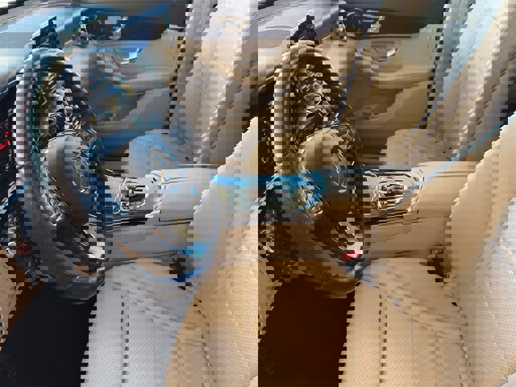 Used 2017 Mercedes-Benz GLC 300 image 10