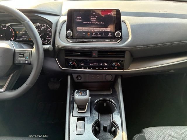 Certified 2025 Nissan Rogue SV FWD image 12