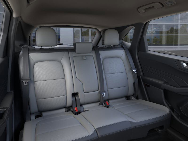 New 2026 Ford Escape SE w/ Class II Trailer Tow Package image 11