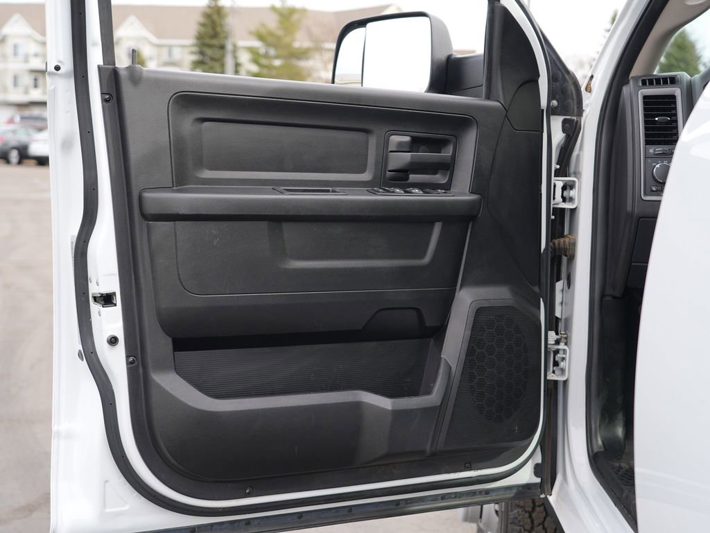 Used 2016 RAM 3500 Tradesman w/ Popular Equipment Group image 15